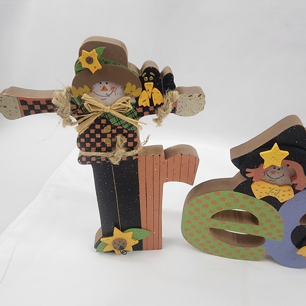 Halloween Trick Or Treat Hand Painted Letters Shelf Sitter Scarecrow Ghost Cat - Picture 9 of 10